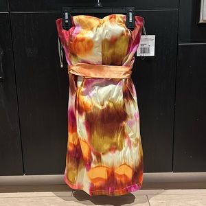 Women’s minidress - sweet heart neck line